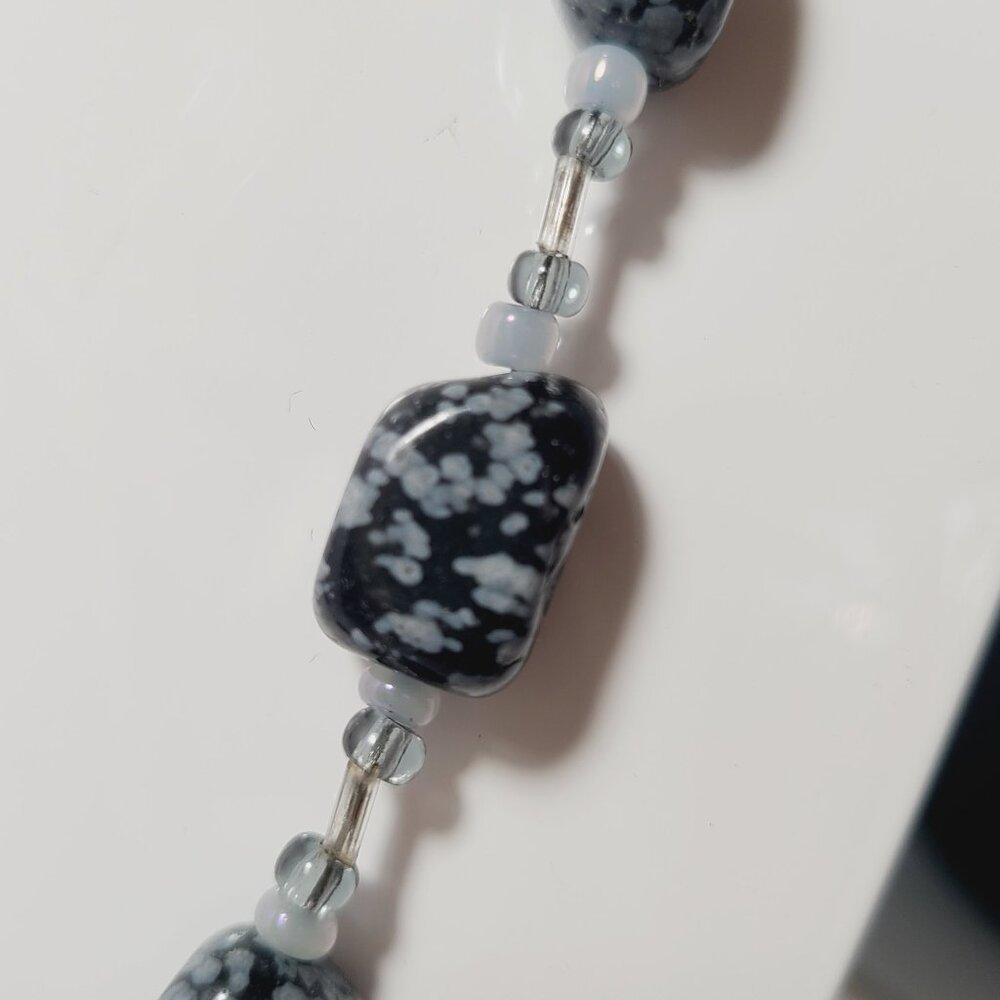 Snowflake Jasper - Vintage  Beaded Necklace with Toggle Clasp - Picture 3 of 8